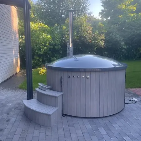 Atpuutas Maja Pie Juras-rinki,zvejniekciems Ainazu Iela 61 Hébergement de vacances