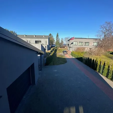 Atpuutas Maja Pie Juras-rinki,zvejniekciems Ainazu Iela 61 Hébergement de vacances Saulkrasti