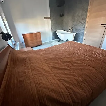 Atpuutas Maja Pie Juras-rinki,zvejniekciems Ainazu Iela 61 Hébergement de vacances *