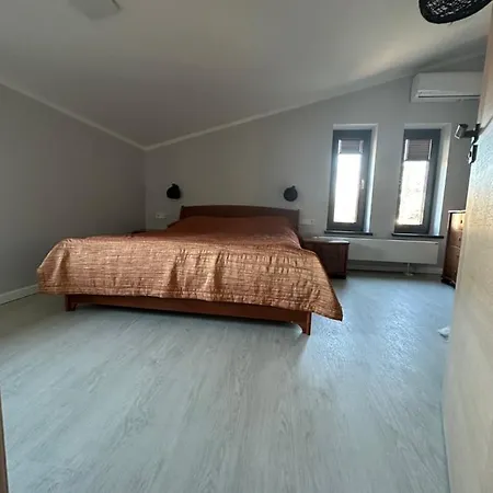 Atpuutas Maja Pie Juras-rinki,zvejniekciems Ainazu Iela 61 Hébergement de vacances *